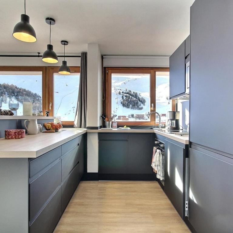 Appartement rénové 3/4 pièces, grand balcon, 8 personnes, accès pistes - Apartamento de 2 dormitorios - 12