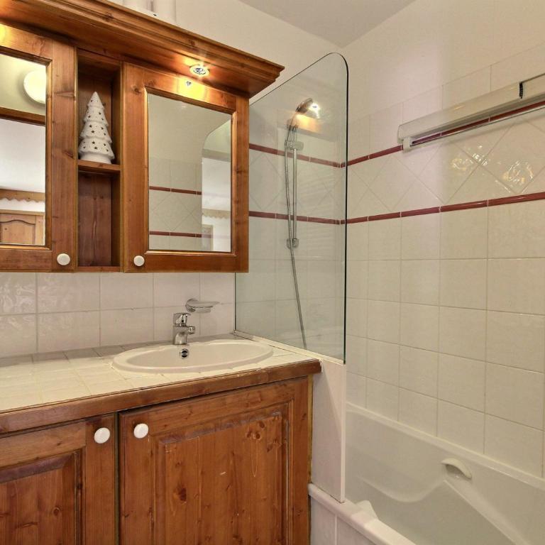 Appartement 3 chambres, accès piscine, vue sur pistes - FR-1-455-265 - Appartement - 13