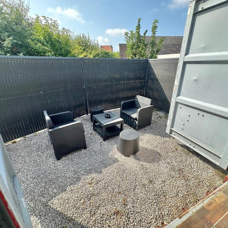Séjour insolite dans un Container aménagé à Berck avec Borne d'arcade et Babyfoot - Familienstudio - 27