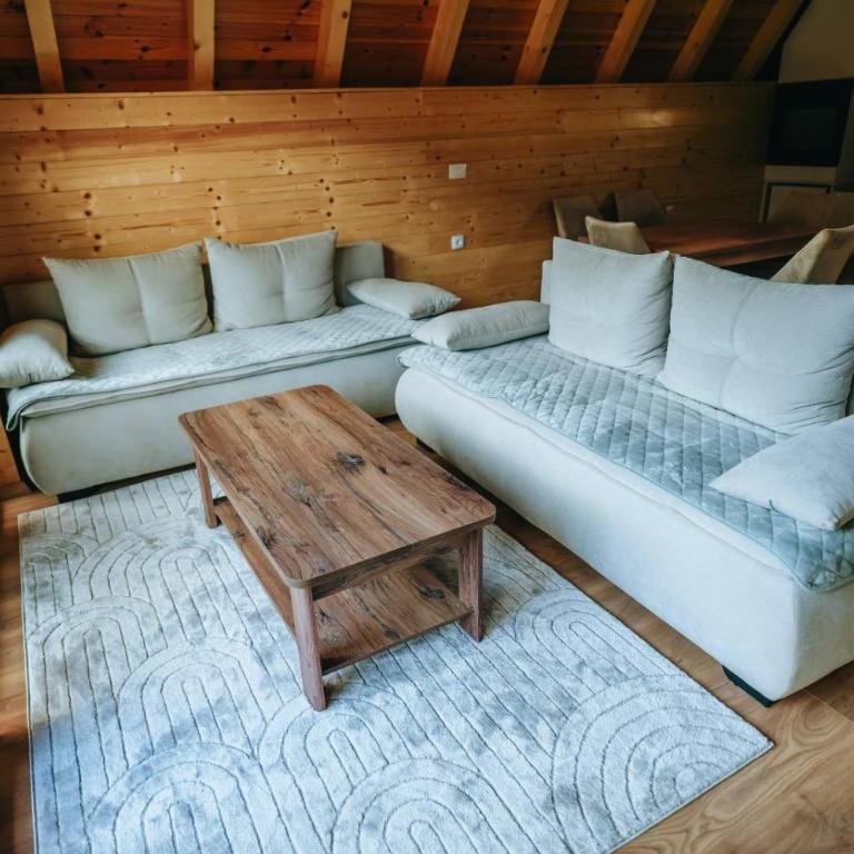 Ski Vista house - Two-Bedroom Chalet - 6
