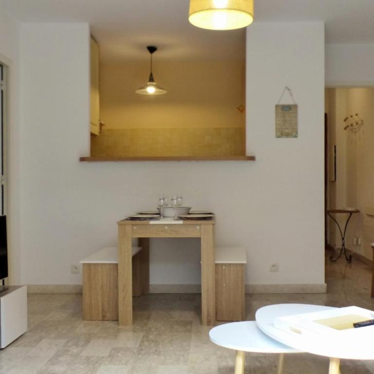 Apartment of 36 m2 with terrace - Apartment - 2