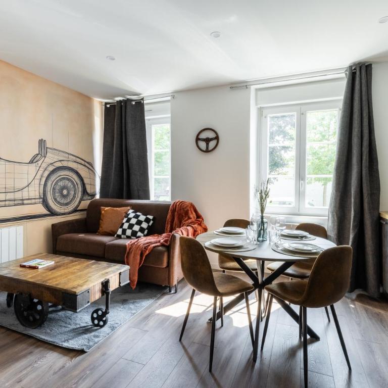 Automobile - Apartment - 1
