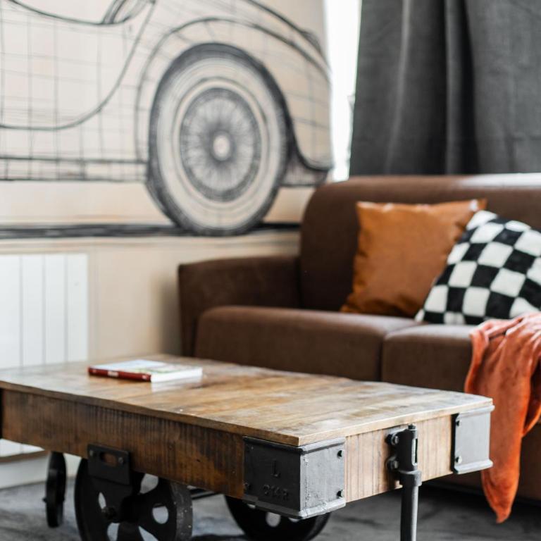 Automobile - Apartment - 11
