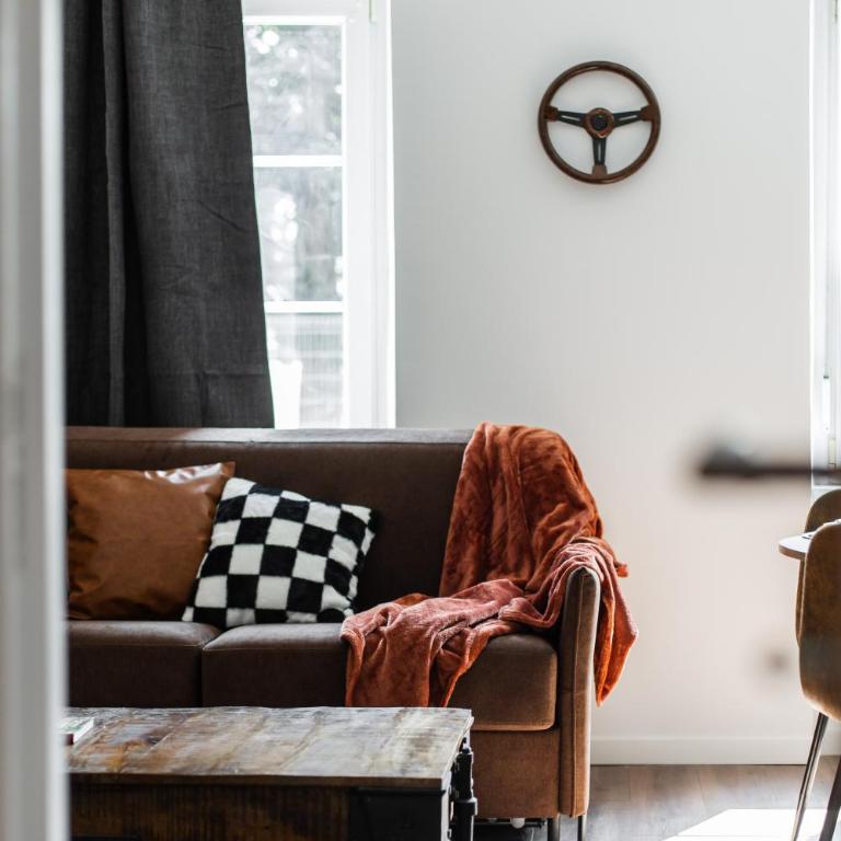 Automobile - Apartment - 9