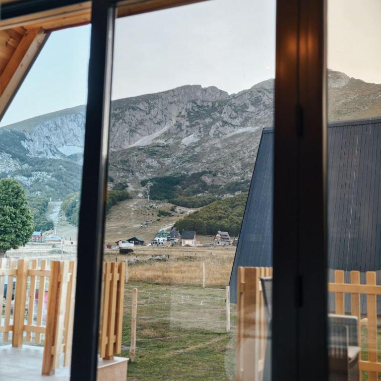 Ski Vista house - Two-Bedroom Chalet - 15