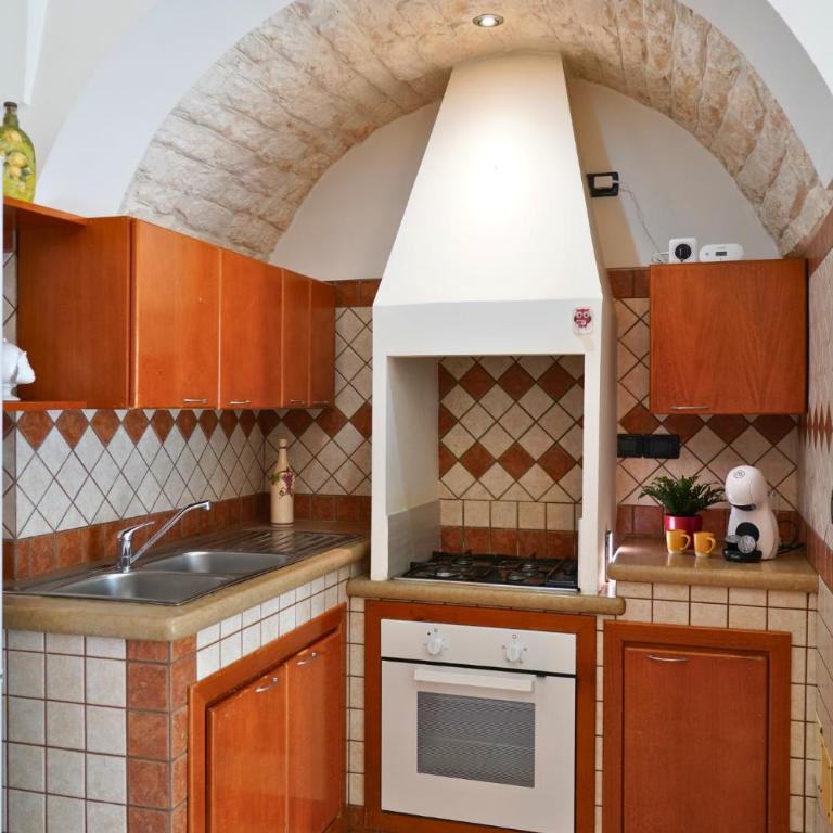 Dimora GiuLè - SENTIRSI a CASA nel CUORE di OSTUNI - Casa con 2 Camere da Letto - 5