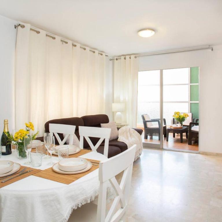 Lujo Frente al Puerto - Two-Bedroom Apartment - 10