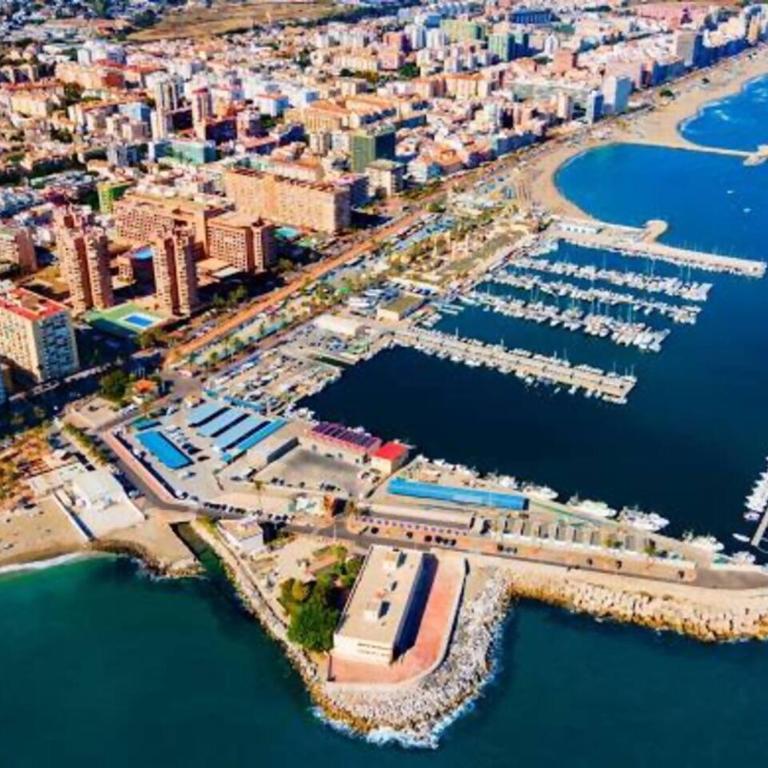 Lujo Frente al Puerto - Two-Bedroom Apartment - 14