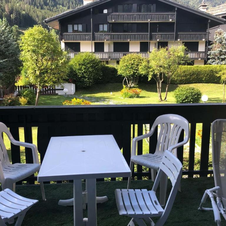Beautiful T2 with balcony near track - Apartment - 13