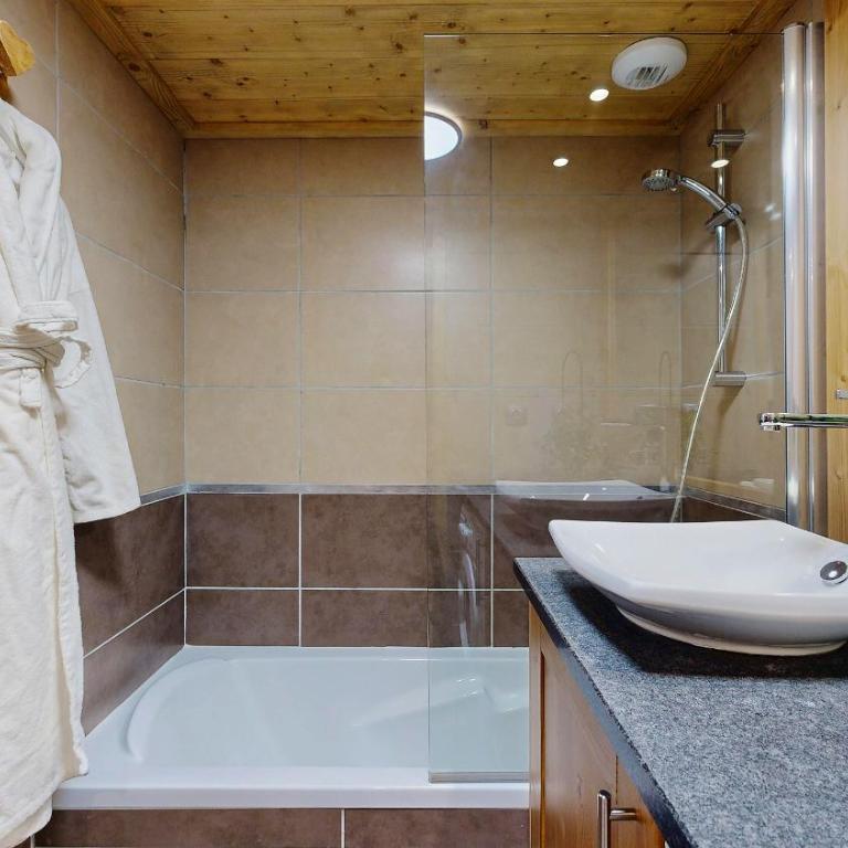 Foot of slopes, South terrasse, 6 pers - Appartement 2 Chambres avec Balcon et Terrasse - 32