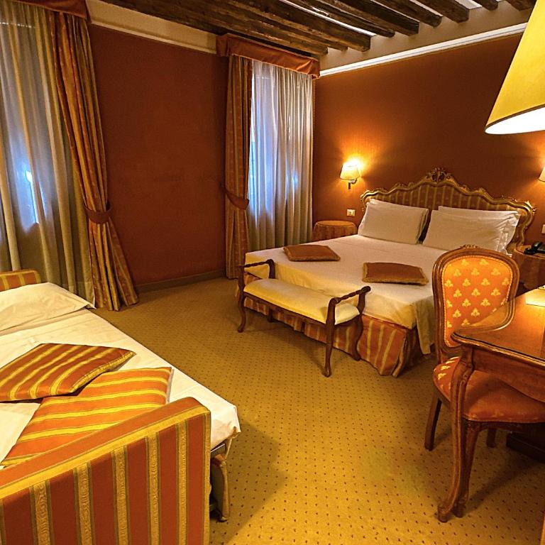 Hotel Corte Contarina - Camera Tripla Superior - 1