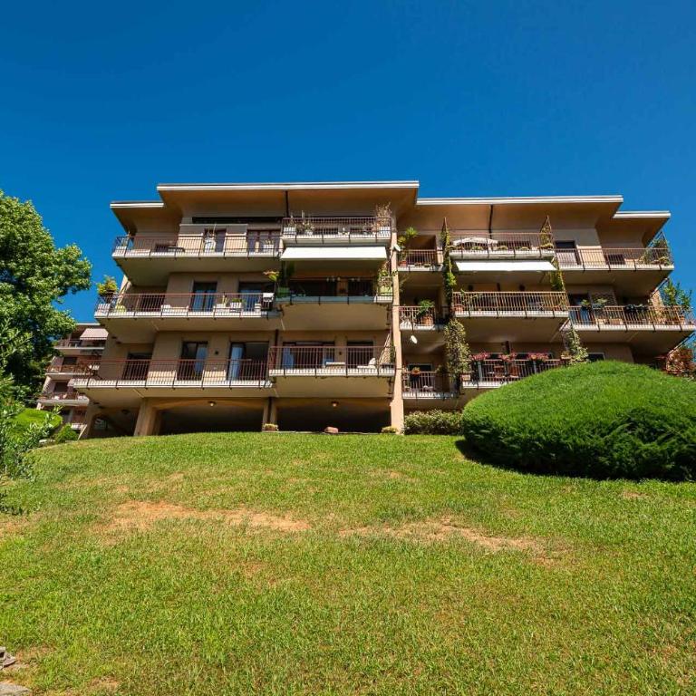 Splendida Vista sul lago - Appartamento con 3 Camere da Letto - 44