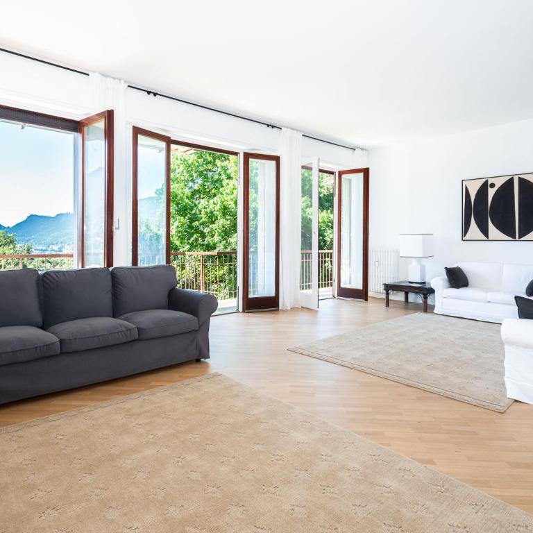 Splendida Vista sul lago - Appartamento con 3 Camere da Letto - 2