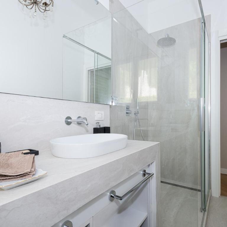 Splendida Vista sul lago - Appartamento con 3 Camere da Letto - 36