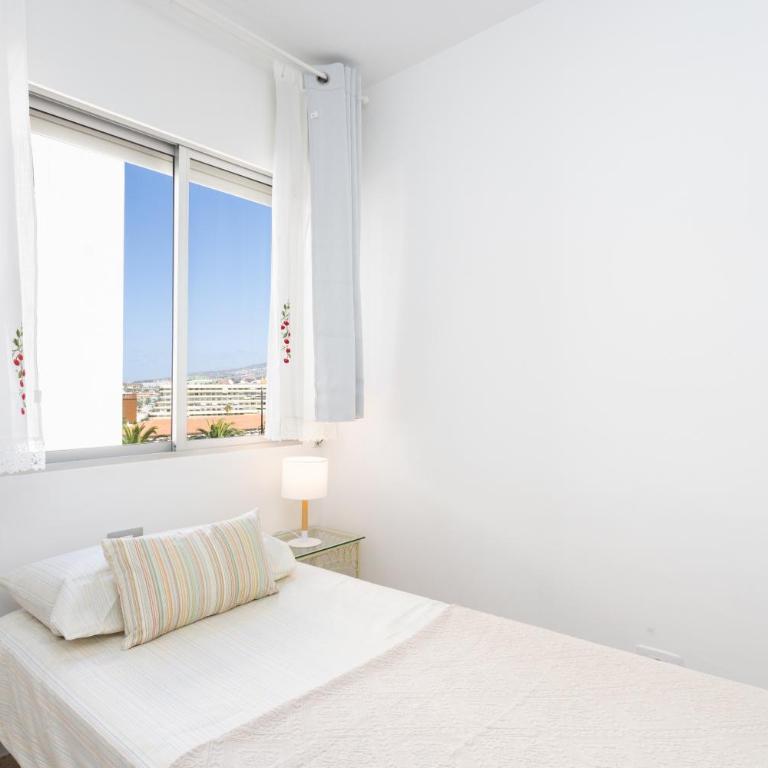 Spacious 3-Bedroom Apartment with Pool & Balcony - Steps from Puerto Colón, Beach & All Local Attractions - Three-Bedroom Apartment - 3