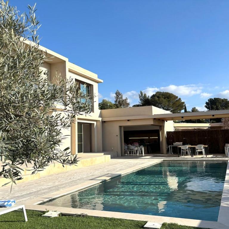 Harmony Modern 5 Etoiles villa with pool for 12 people - Villa - 1