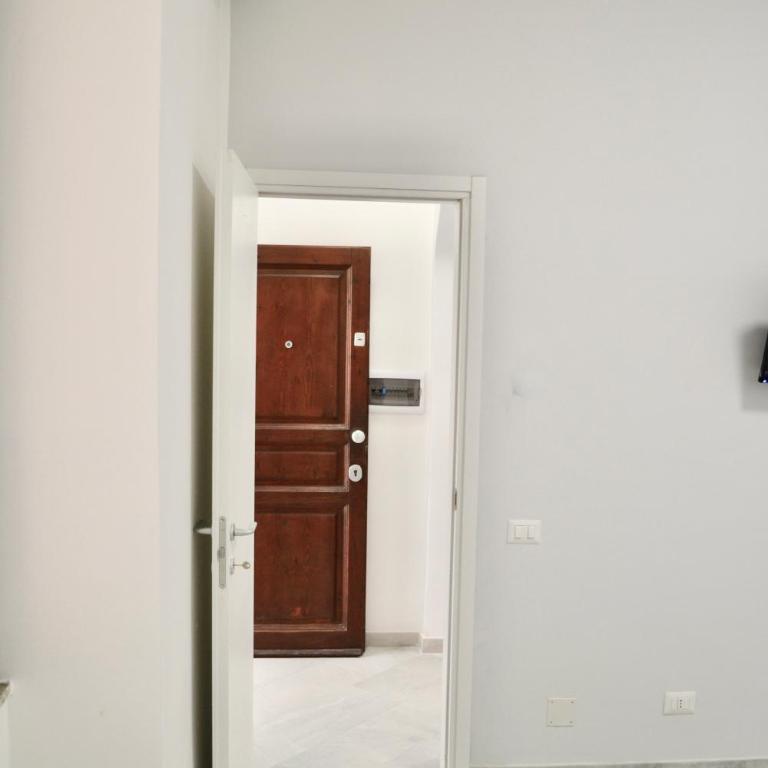 Rome Central Colosseum Flat - Appartamento con 2 Camere da Letto - 14