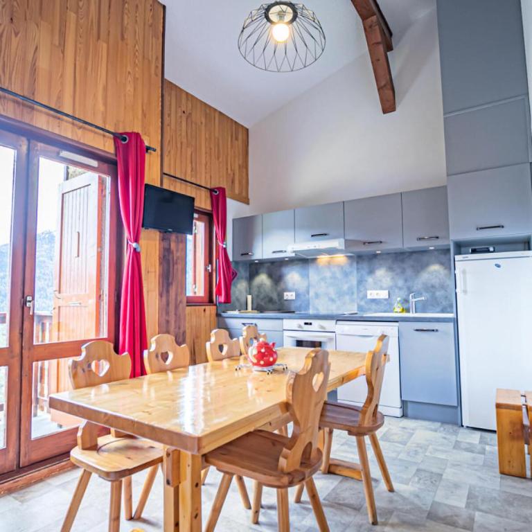 Résidence Fleurs - Spacieux, confortable avec vue montagne proche des pistes MAE-0763 - Apartment - 1