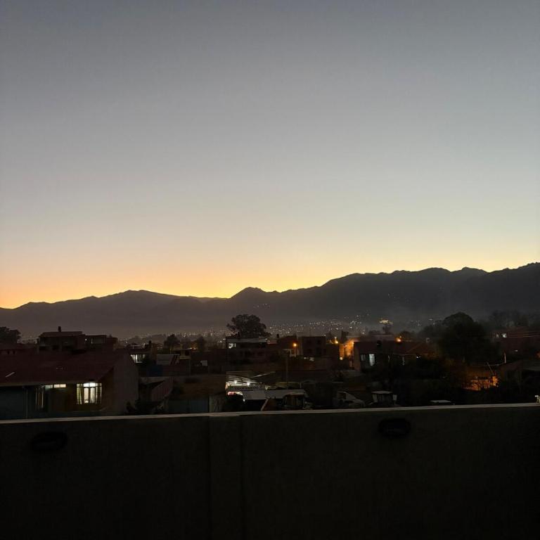 Luxury House - Four-Bedroom House - 4