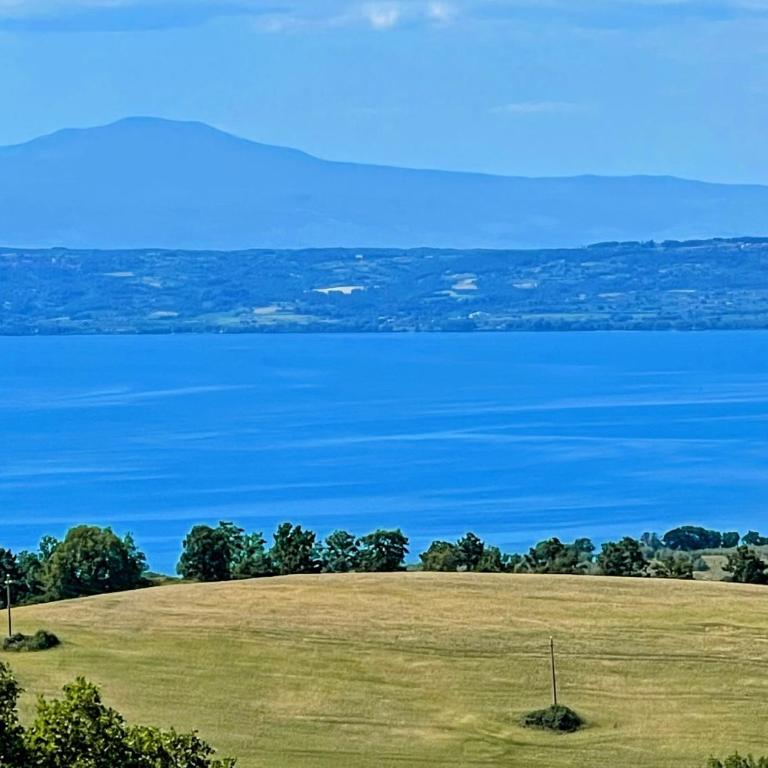 Charming villa in Umbria - sleeps 16 - lake view - Pool, jacuzzi and events room - Villa - 3