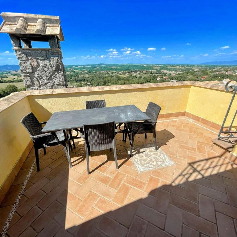 Charming villa in Umbria - sleeps 16 - lake view - Pool, jacuzzi and events room - Villa - 61