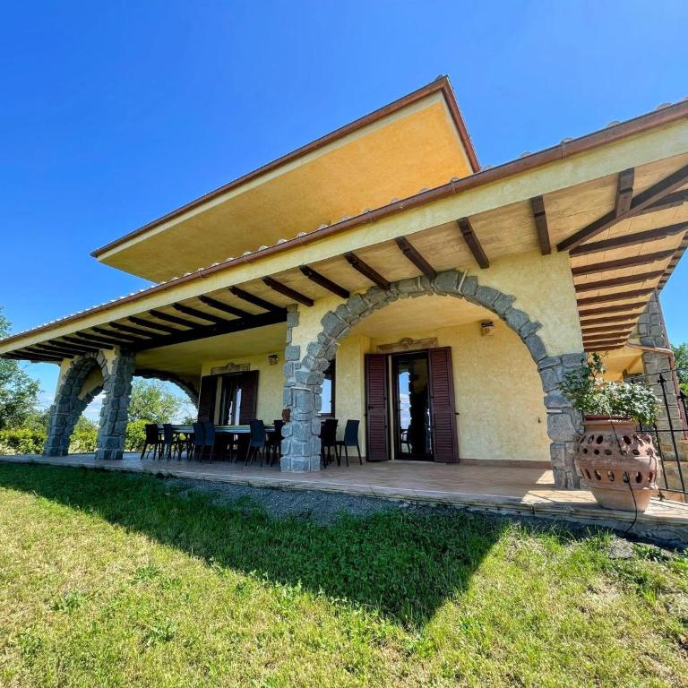 Charming villa in Umbria - sleeps 16 - lake view - Pool, jacuzzi and events room - Villa - 64