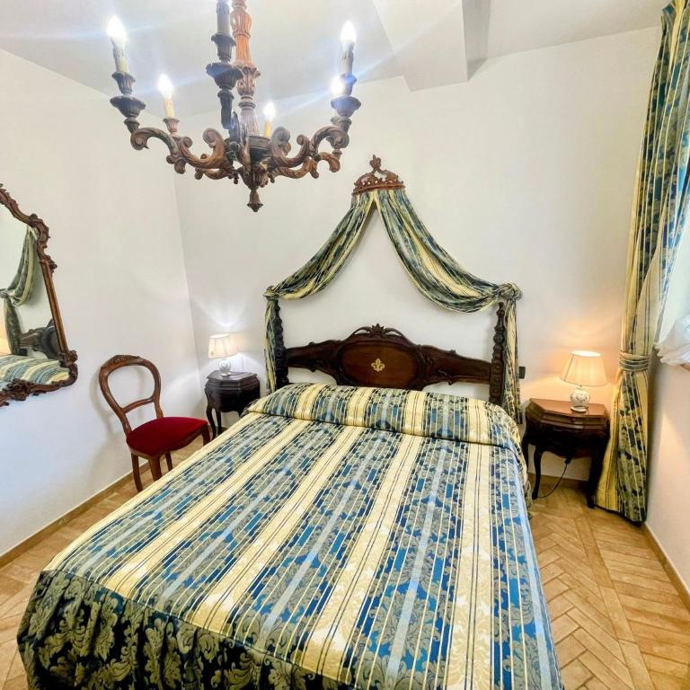 Charming villa in Umbria - sleeps 16 - lake view - Pool, jacuzzi and events room - Villa - 82