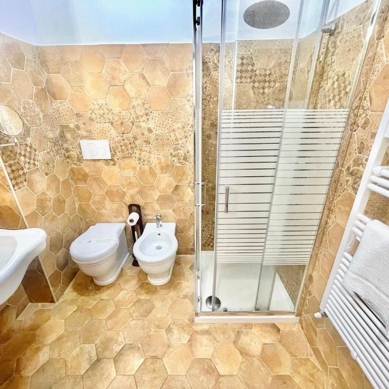 Charming villa in Umbria - sleeps 16 - lake view - Pool, jacuzzi and events room - Villa - 89