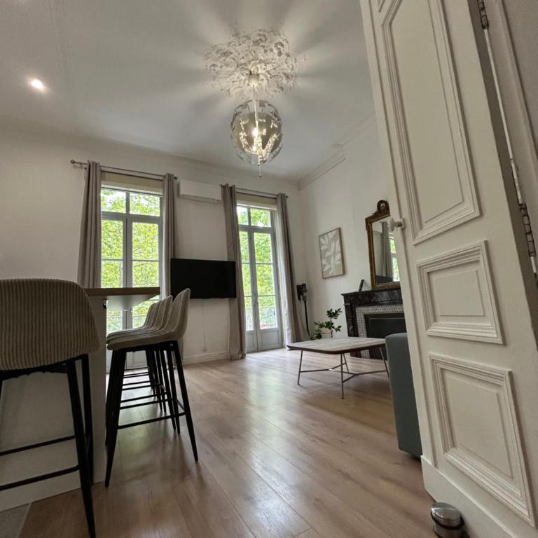 Appartement Avenue Feuchères Arènes - Appartamento con 2 Camere da Letto - 1
