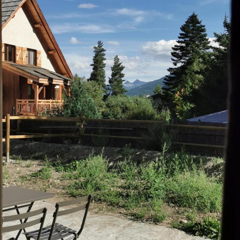 Bel appart neuf et cosy, jardinet, magnifique vue - Appartement 3 Chambres - 34