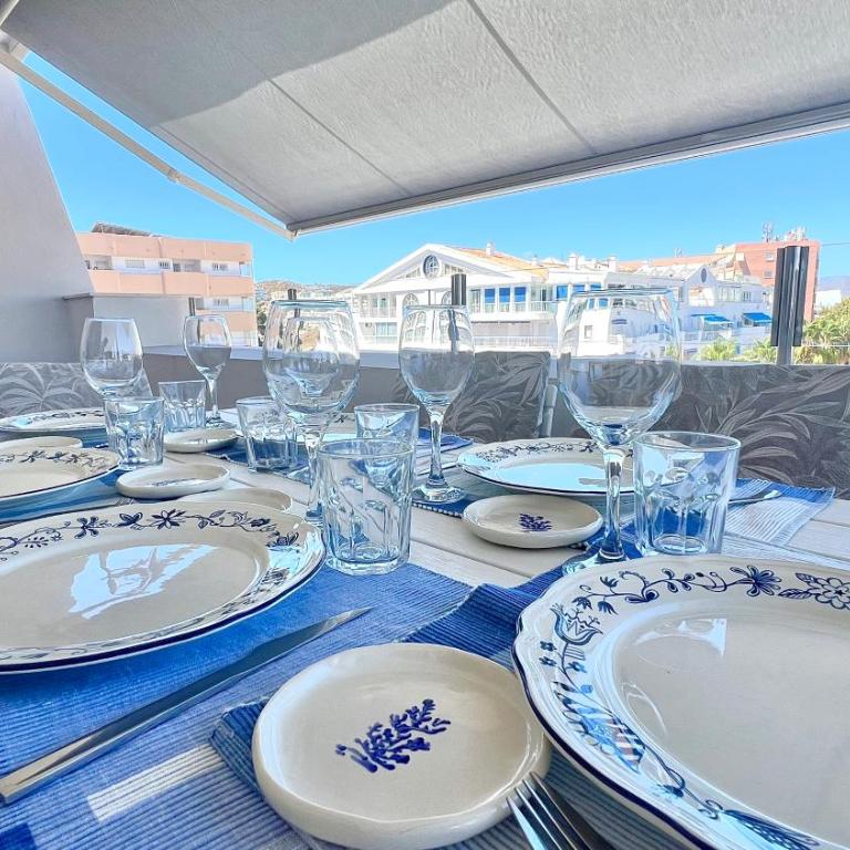 Magnífico Ático 4 hab frente a la playa con piscinas parking incluido por keywise - Apartamento con vistas al mar - 17
