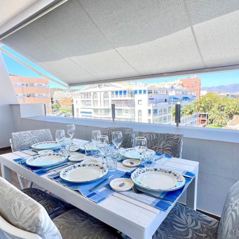 Magnífico Ático 4 hab frente a la playa con piscinas parking incluido por keywise - Apartamento con vistas al mar - 18