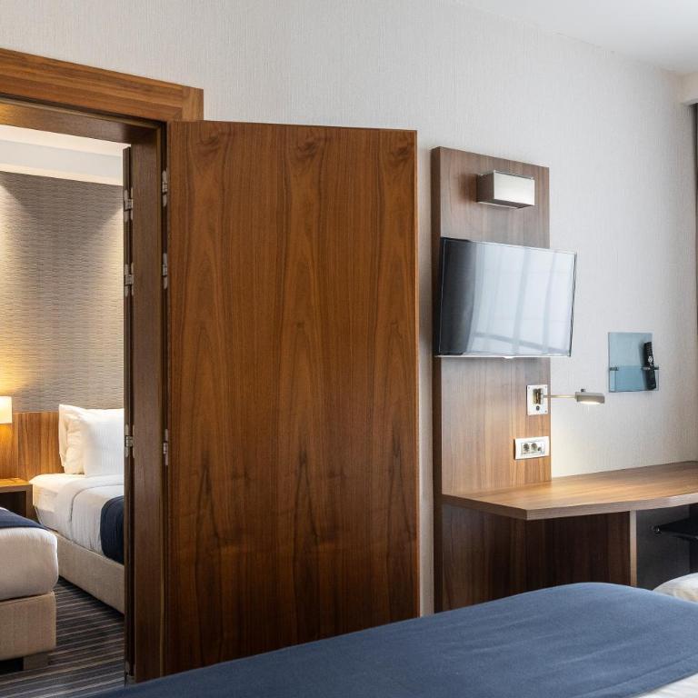 Nobel Palace Hotel - Porodična Dvokrevetna Soba sa Bračnim Krevetom - 7