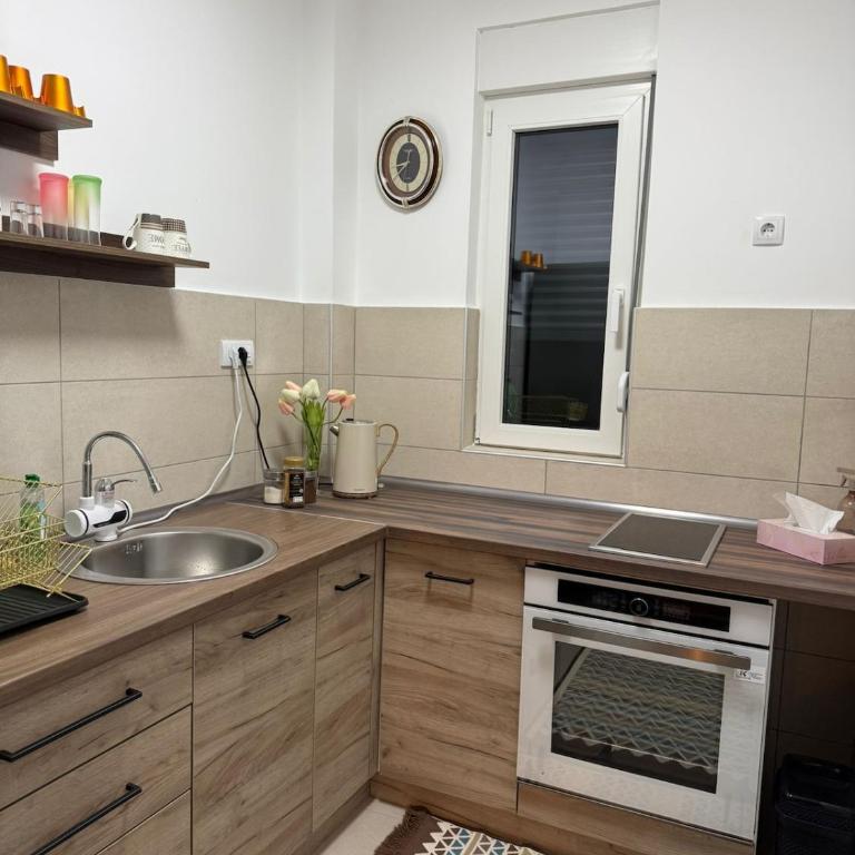 Nest24- cozy apartment with terrace and private garage - One-Bedroom Apartment - 10