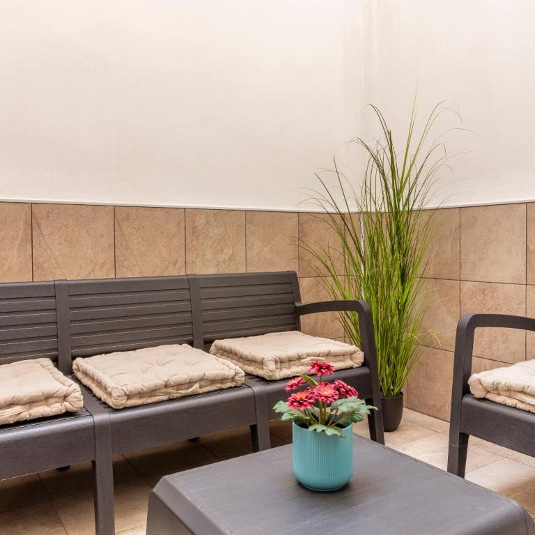 SingularStays Olimpia - One-Bedroom Apartment - 2