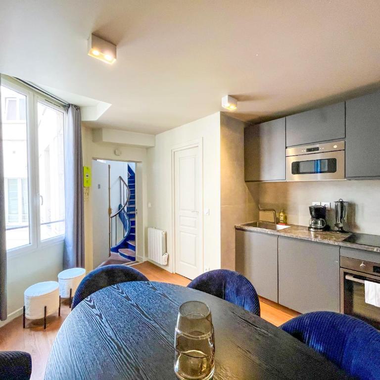 UrbanFlat 03 - 4 Bedroom Apartment in Center of Paris - Apartment - 13