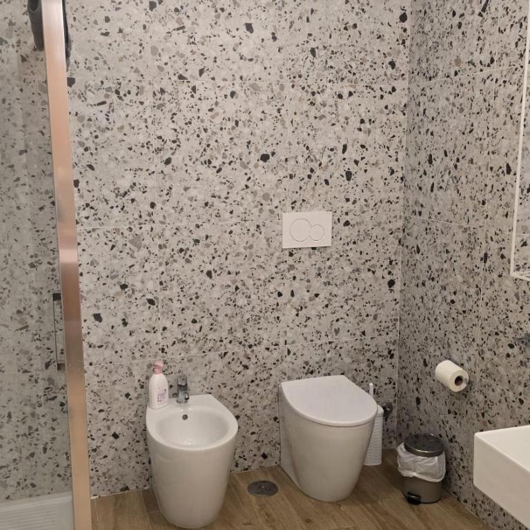 Domus Regis Rooms - Casa Vacanze con 3 Camere da Letto - 19
