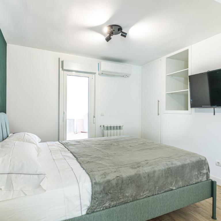 Tu casa con terraza en Madrid - Vacation Home - 17