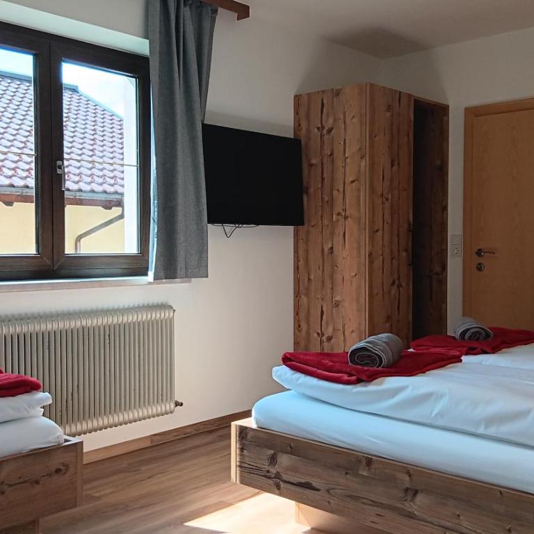 Haus Huber Zimmer und Apartments - Apartment mit Balkon - 2