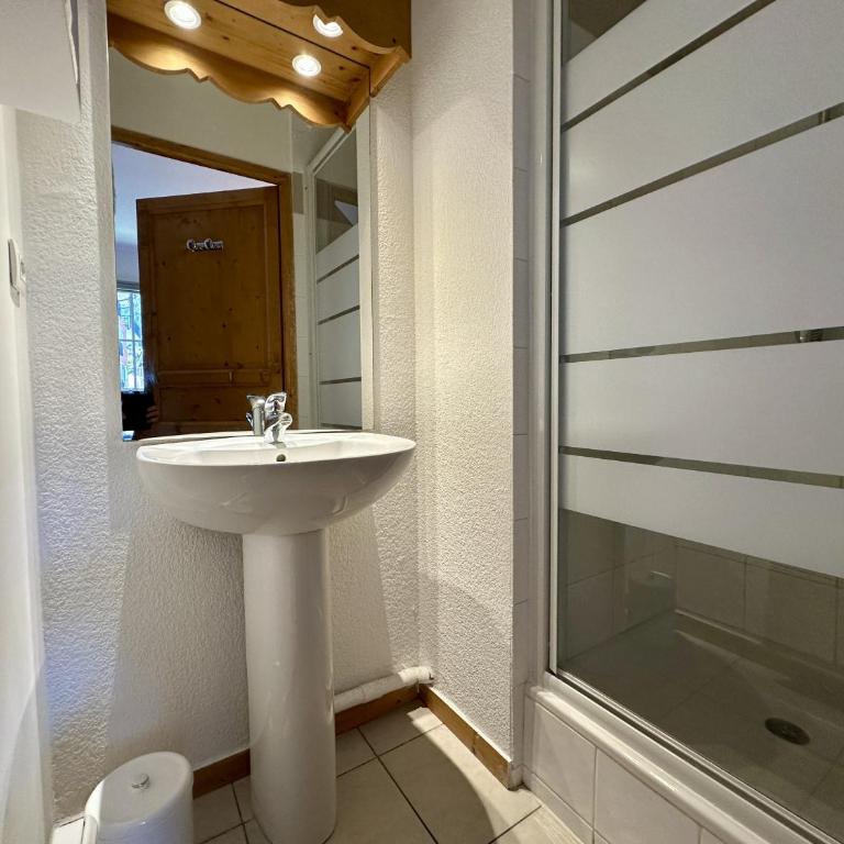 Le Bon Endroit - Piscine l'été - Pres Pistes & Thermes - Apartment - 15