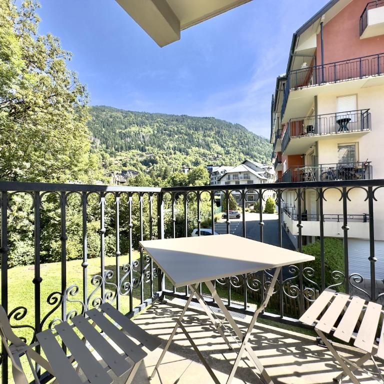 Le Bon Endroit - Piscine l'été - Pres Pistes & Thermes - Apartment - 11