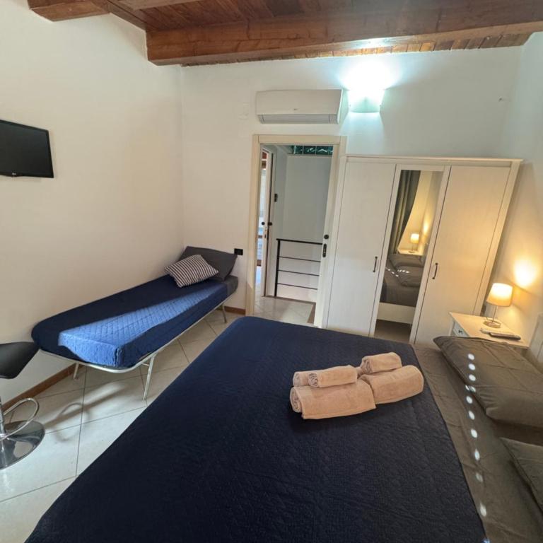 Holiday Properties Matera Ridola Rooms - Appartamento su 2 Livelli - 4