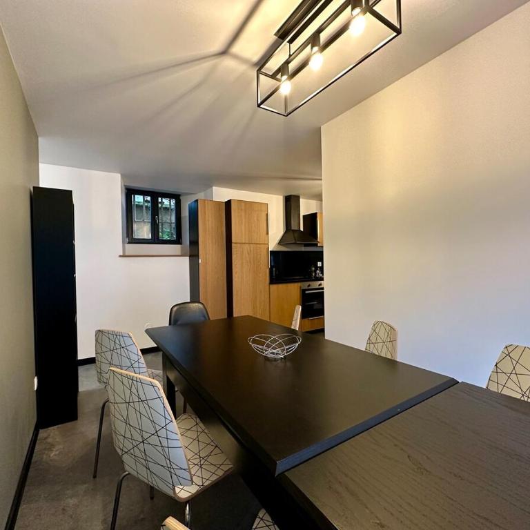 LE BANGKOK - 8 personnes - 4 chambres et 4 sdb & wc - Four-Bedroom Apartment - 15