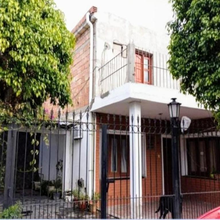Alojamiento Del Valle - Casa de 5 dormitorios - 1