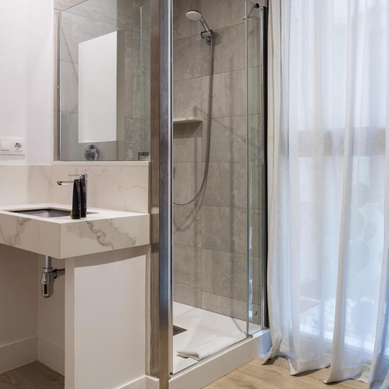 Colon Deluxe con Piscina cerca del Mar - Three-Bedroom Apartment - 34