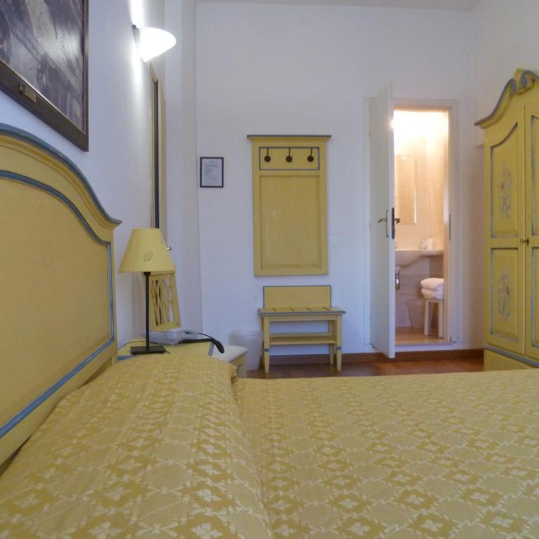 Hotel Vasari - Triple Room - 6