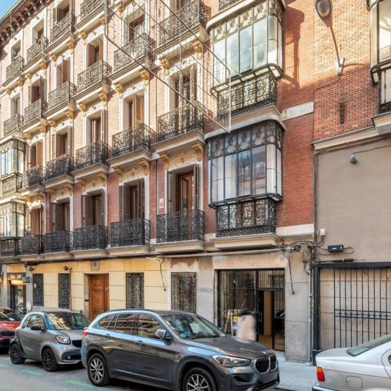 Modern and Refurbished - 2Bedrooms 2Baths-Justicia - Two-Bedroom Apartment - 19