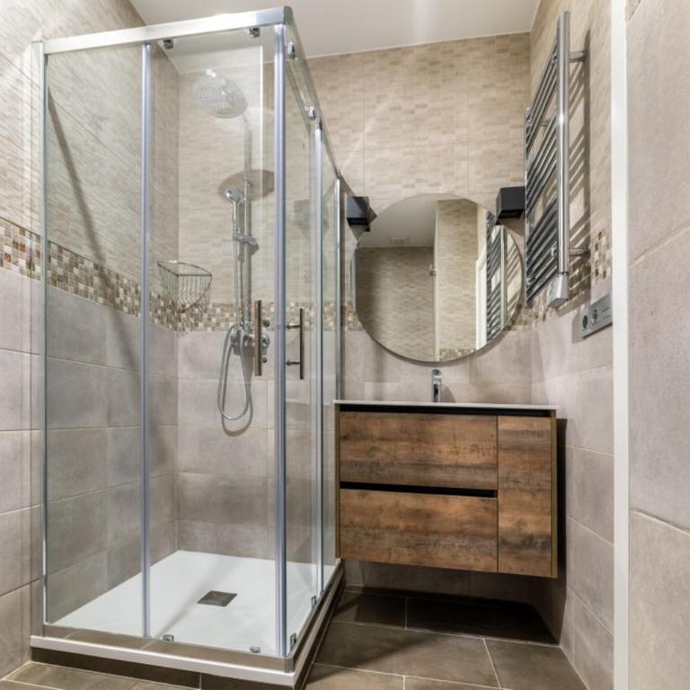 Modern and Refurbished - 2Bedrooms 2Baths-Justicia - Two-Bedroom Apartment - 14