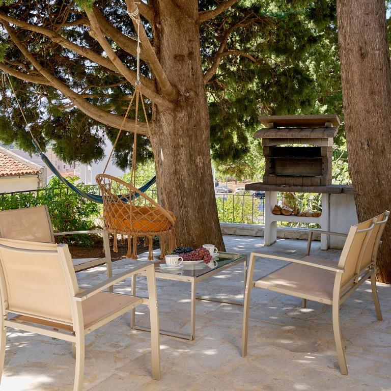 Mediterranean vacation home with pool Petrovac - Kuća sa 3 Spavaće Sobe - 35