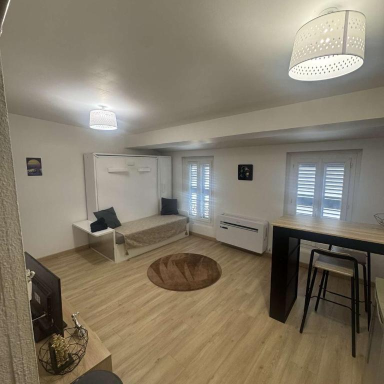Charmant studio intra-muros - Appartement 1 Chambre - 3